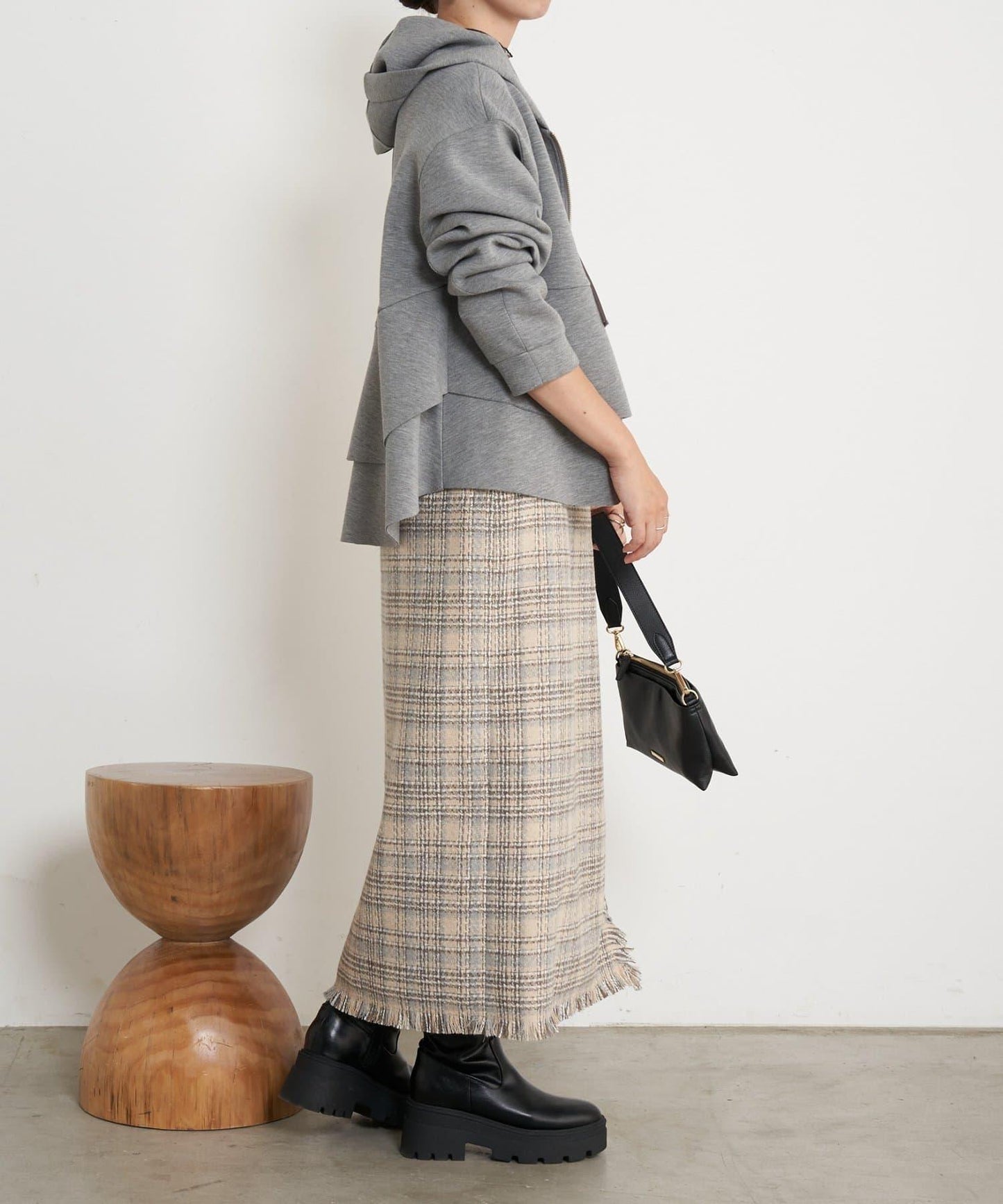 格紋流蘇修身半身裙