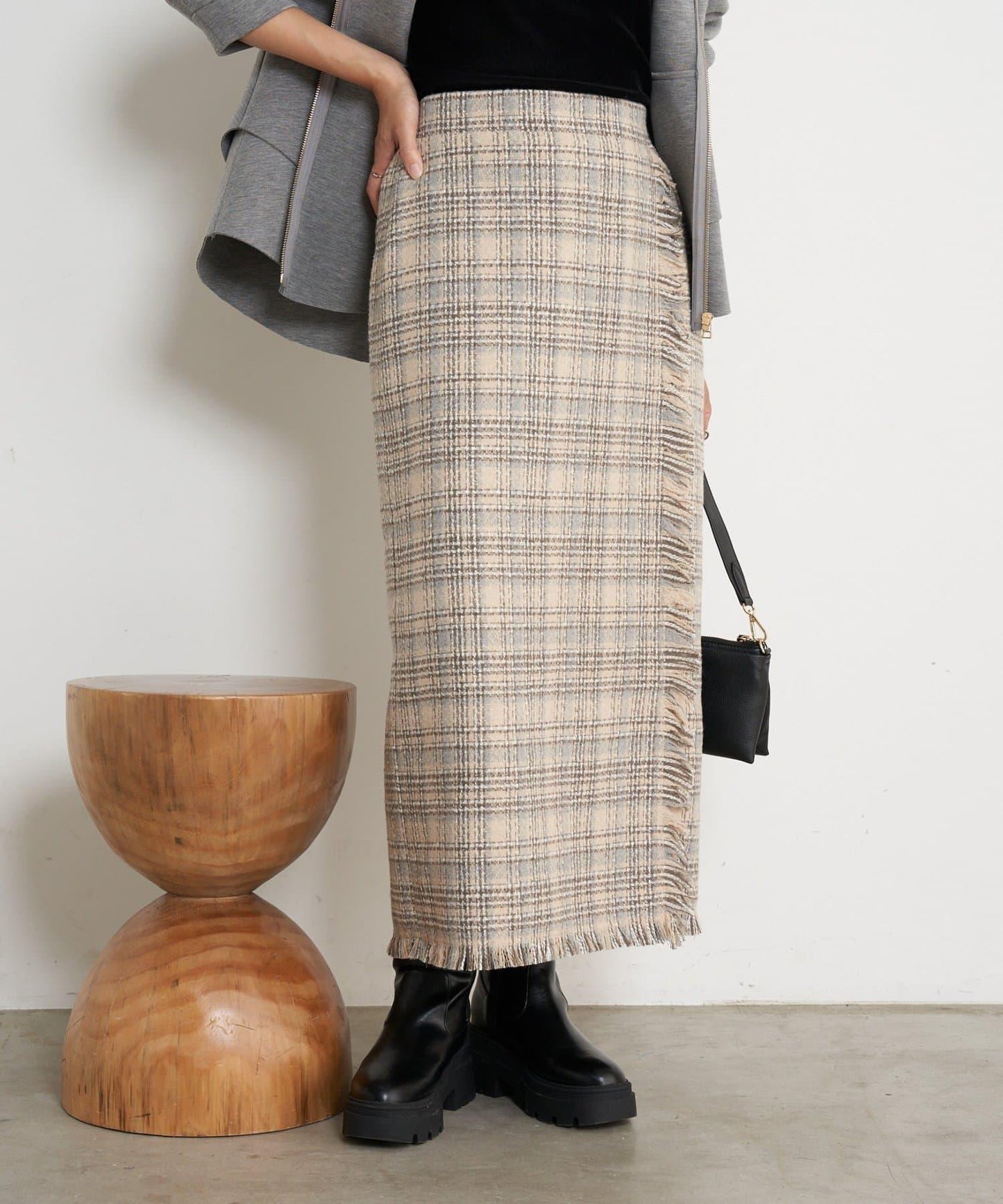 格紋流蘇修身半身裙