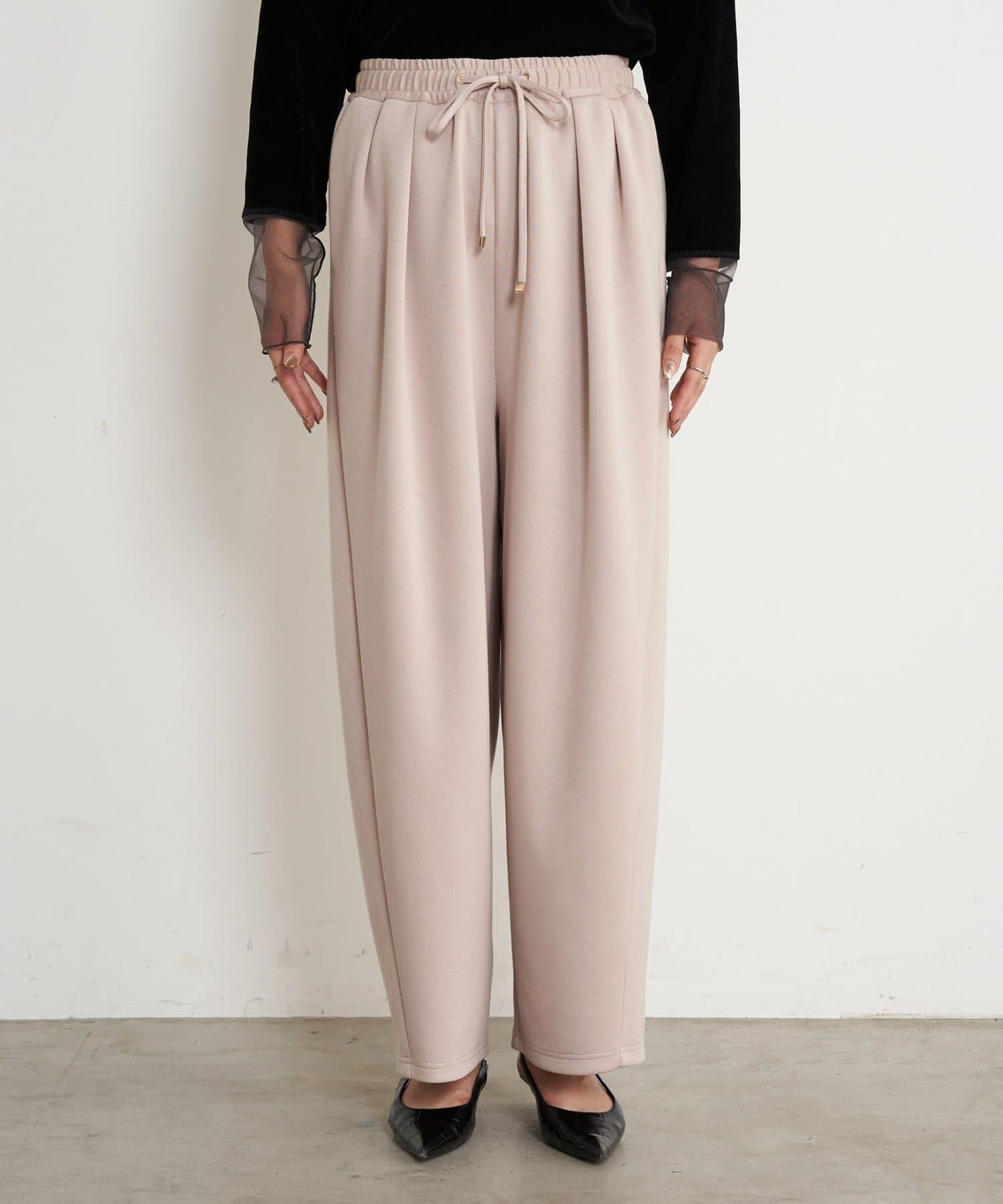 曲線剪裁束身褲