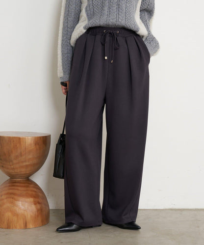 曲線剪裁束身褲