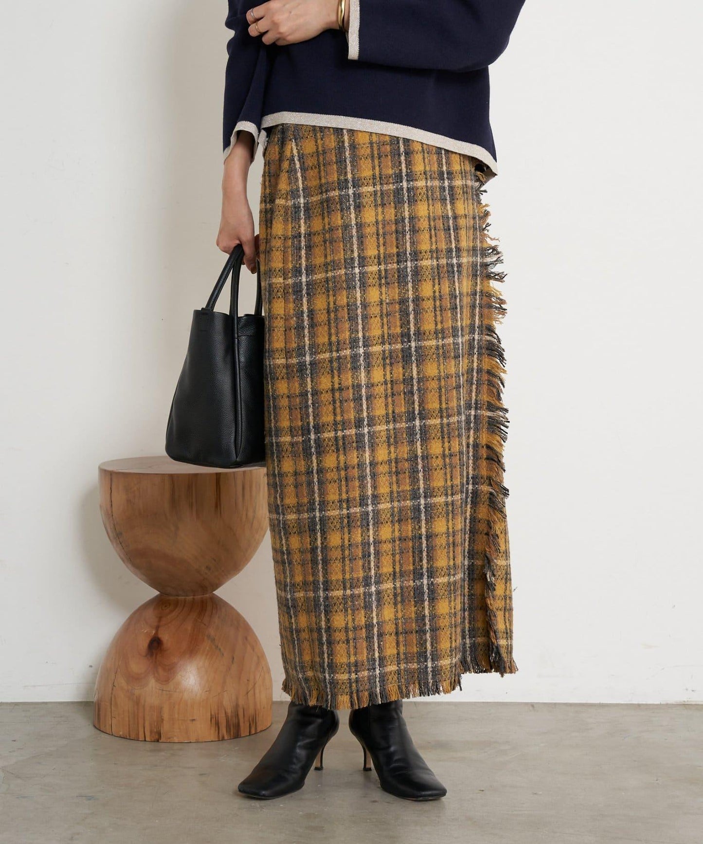 格紋流蘇修身半身裙