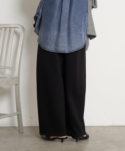 曲線剪裁束身褲