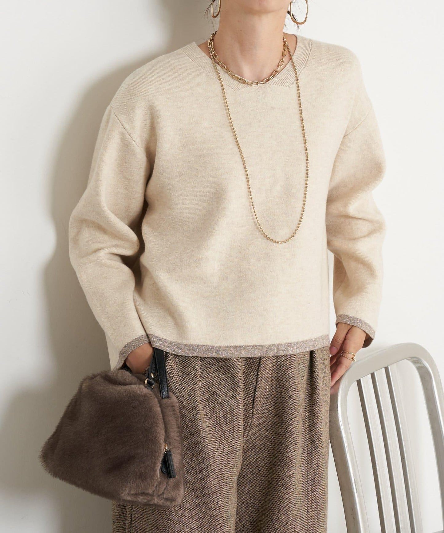 亮絲線V領針織衫