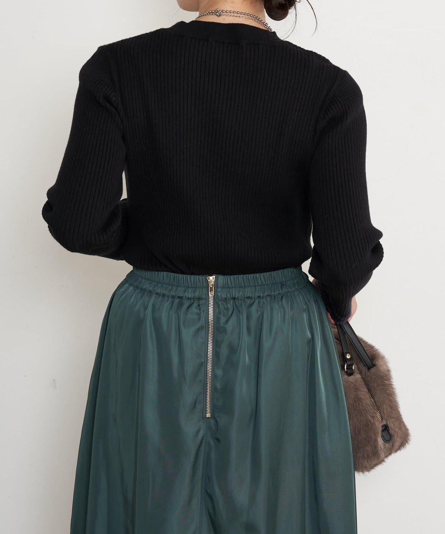 袖部透視拼接羅紋針織衫