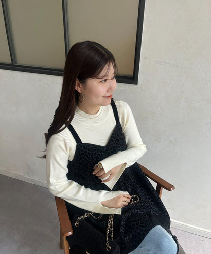 高領羅紋針織上衣