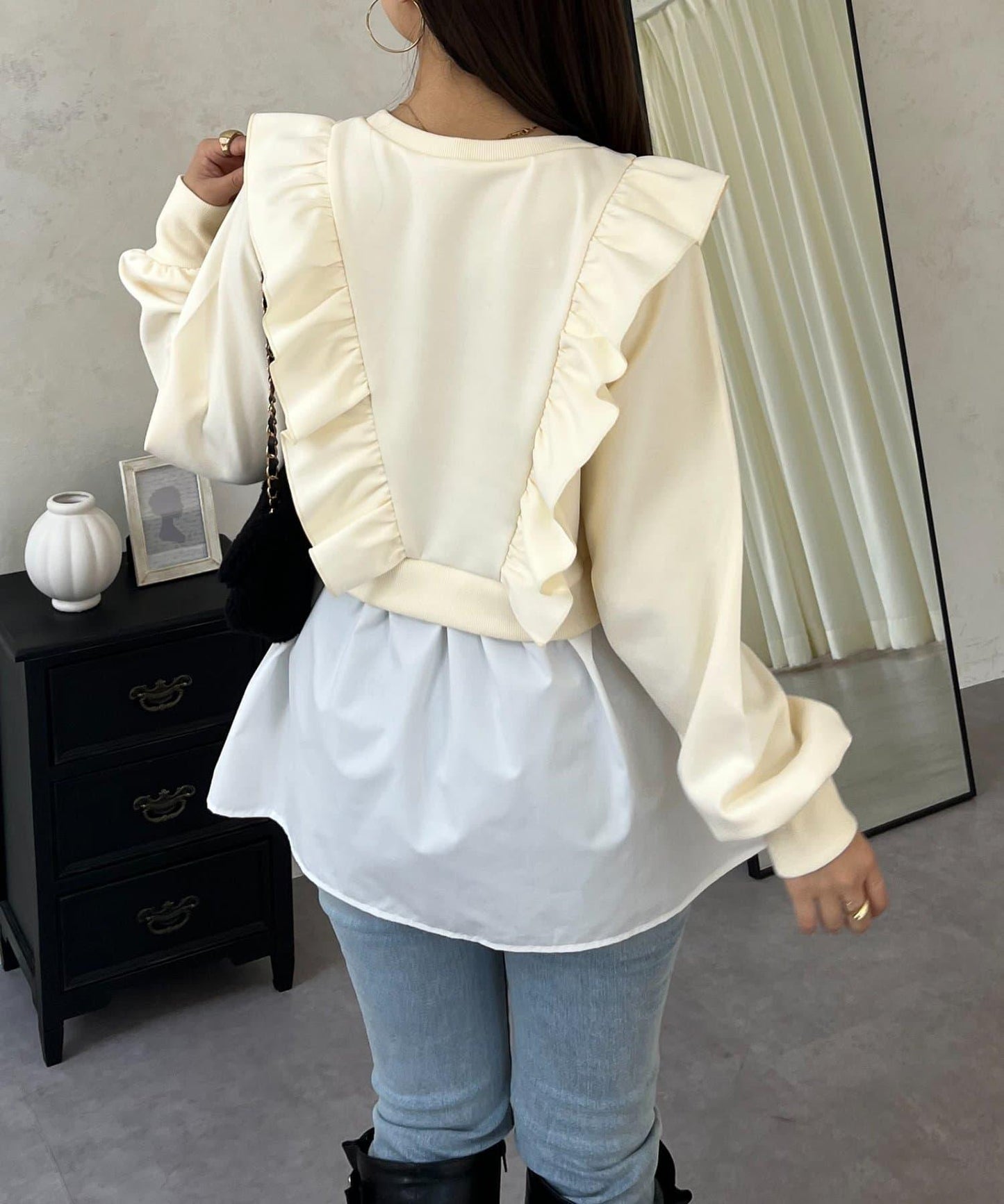 荷葉邊拼接荷葉下襬衛衣
