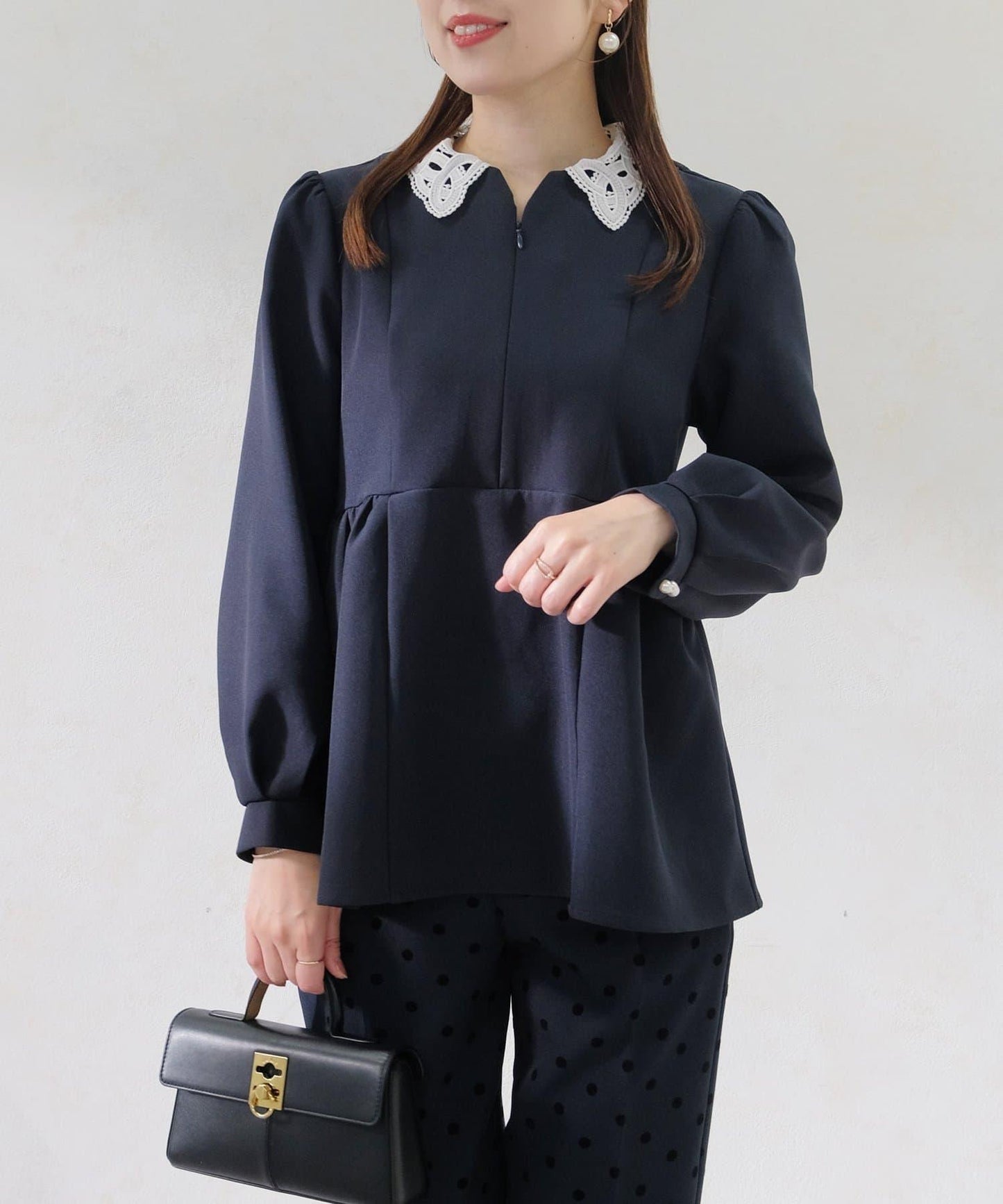 【MAYURI企畫】【適合正式場合】可拆卸領前拉鍊荷葉邊下襬襯衫