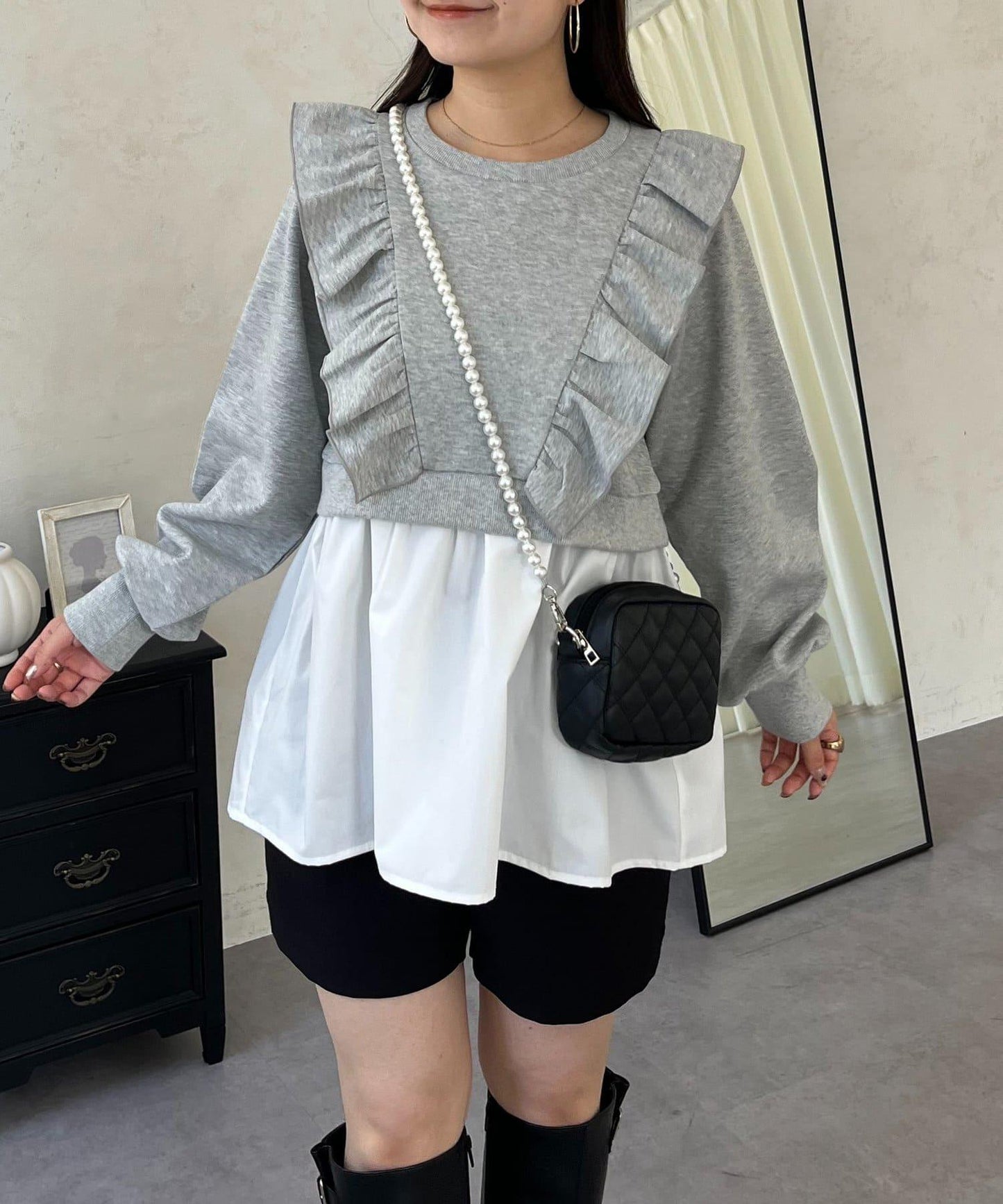 荷葉邊拼接荷葉下襬衛衣