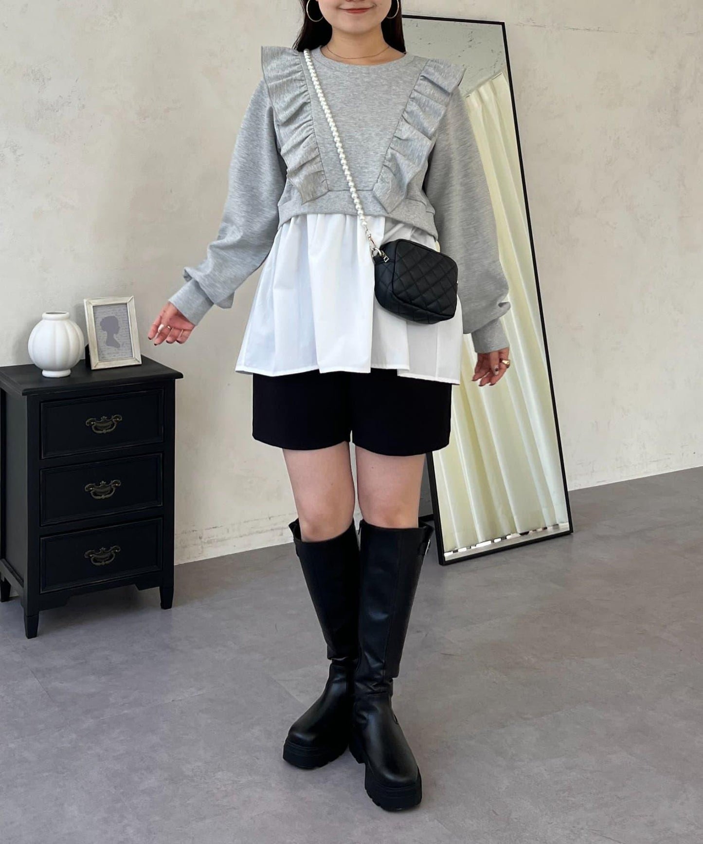 荷葉邊拼接荷葉下襬衛衣