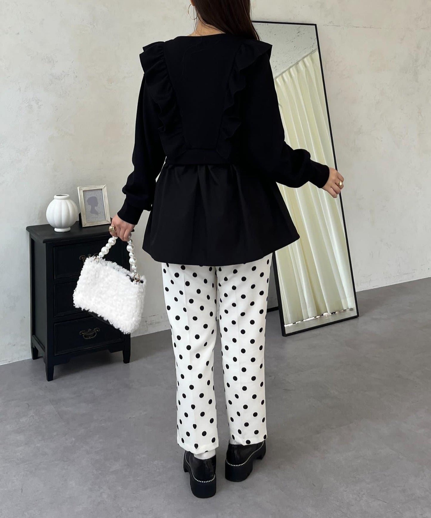 荷葉邊拼接荷葉下襬衛衣