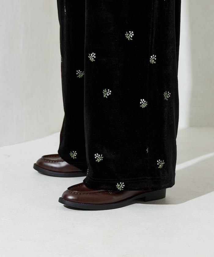 天鵝絨花卉刺繡休閒褲
