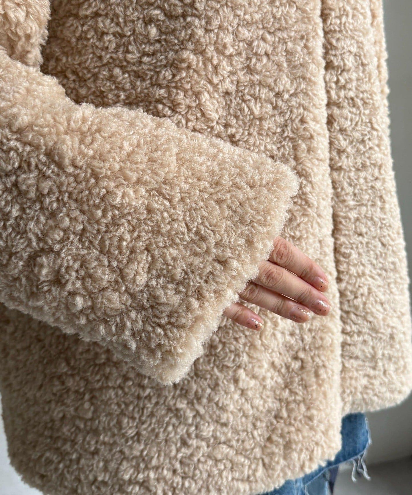 【インフルエンサーOKOCHI企畫】羊羔絨短夾克