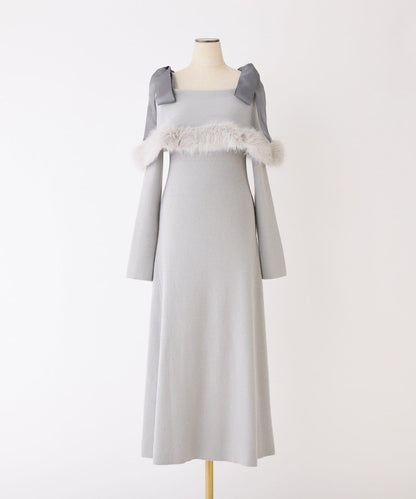 可拆卸蝴蝶結一字肩毛絨針織連衣裙