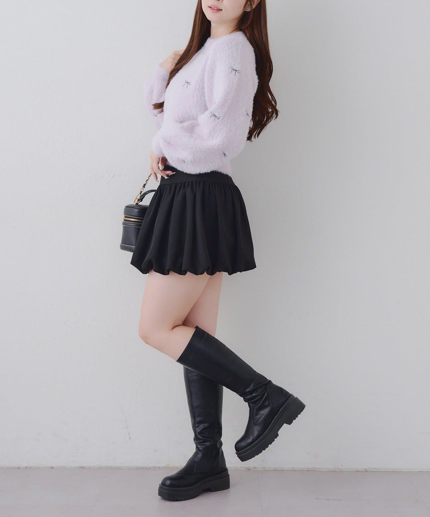 蝴蝶結刺繡羽毛針織衫