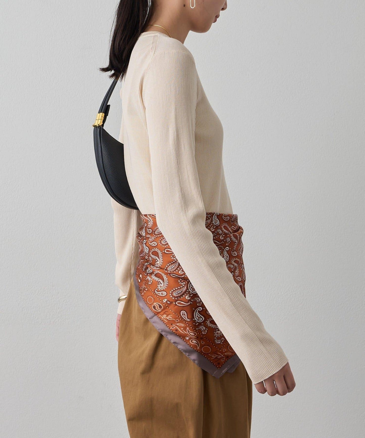 基礎款圓領針織衫