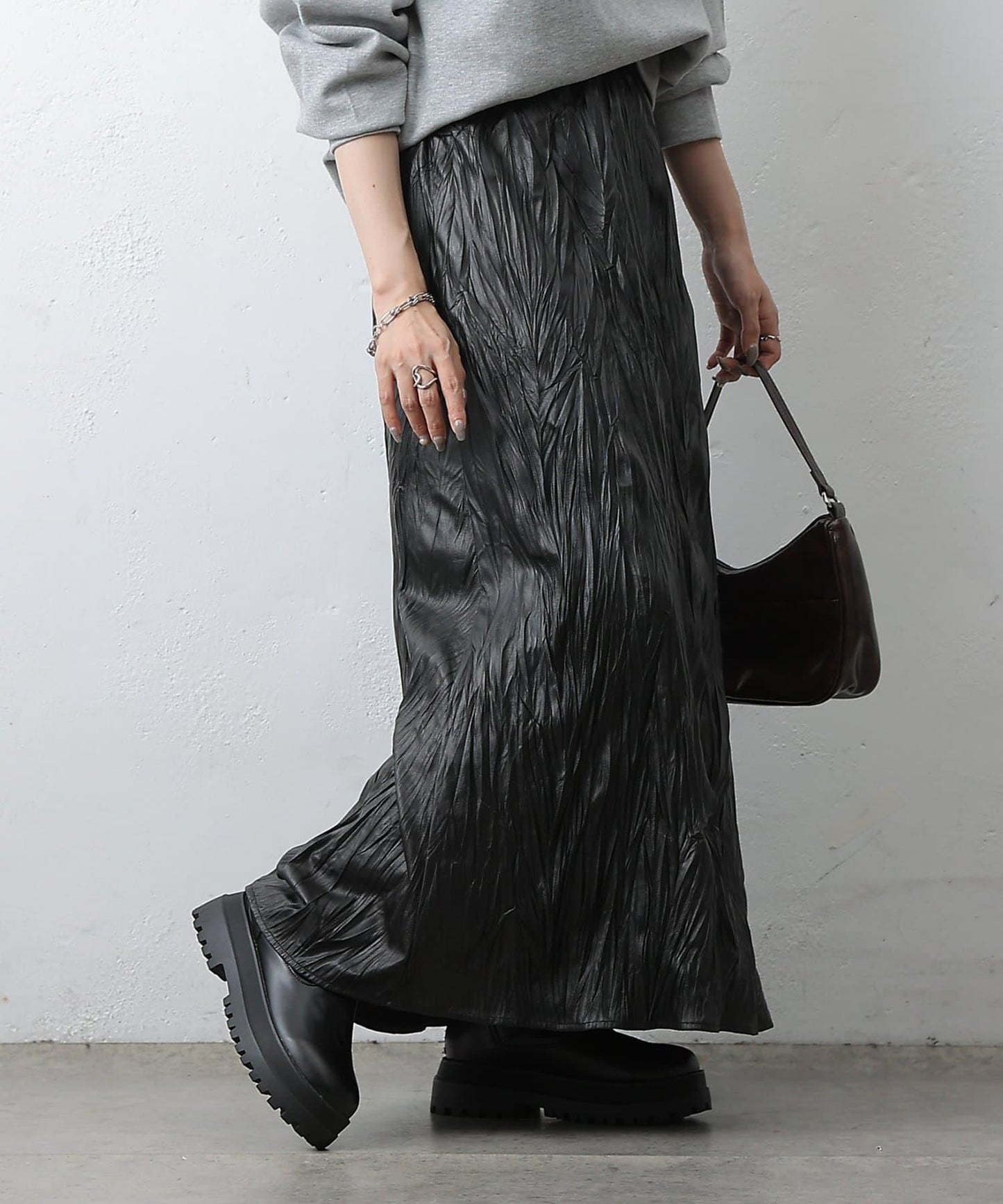 仿皮褶皺半身裙