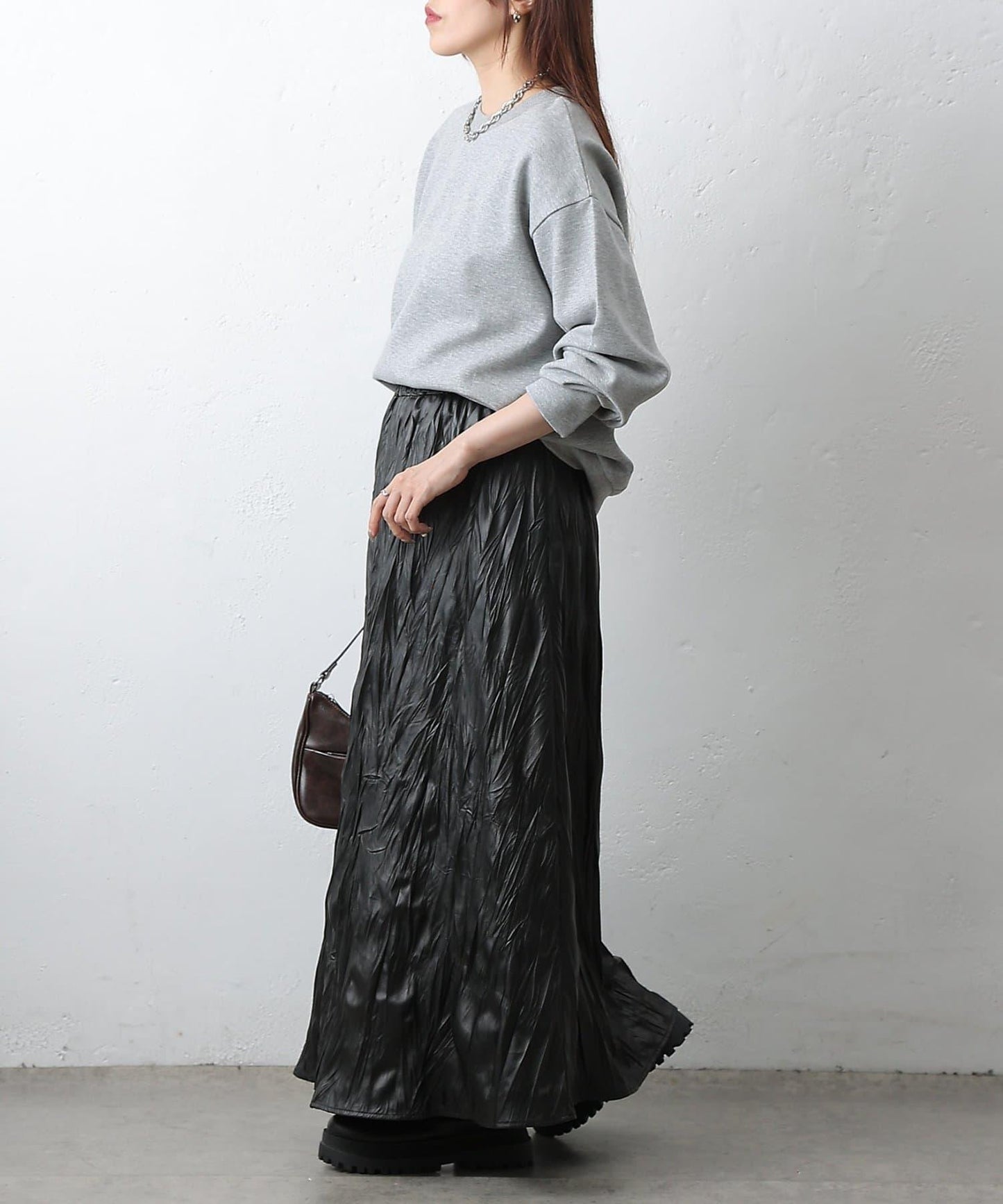 仿皮褶皺半身裙