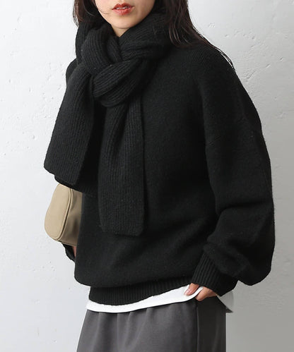 圓領針織衫配圍巾