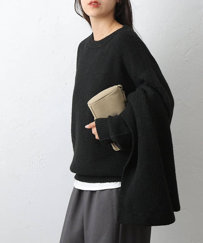 圓領針織衫配圍巾