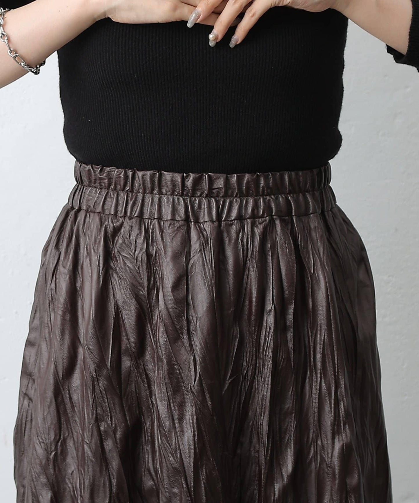 仿皮褶皺半身裙