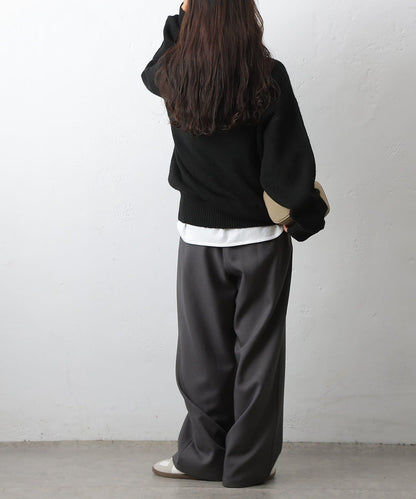 圓領針織衫配圍巾