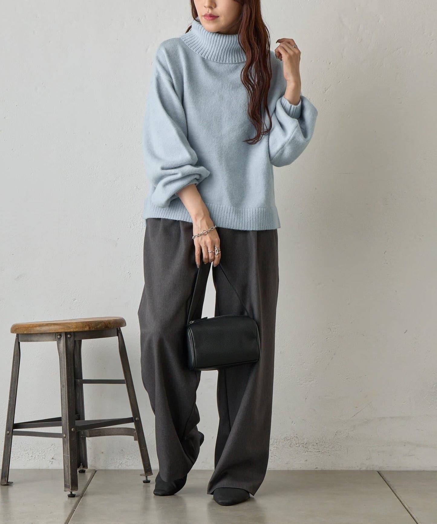 寬鬆柔軟高領針織衫