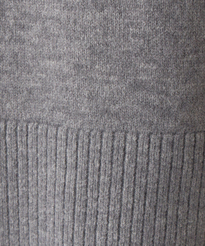 寬鬆柔軟高領針織衫