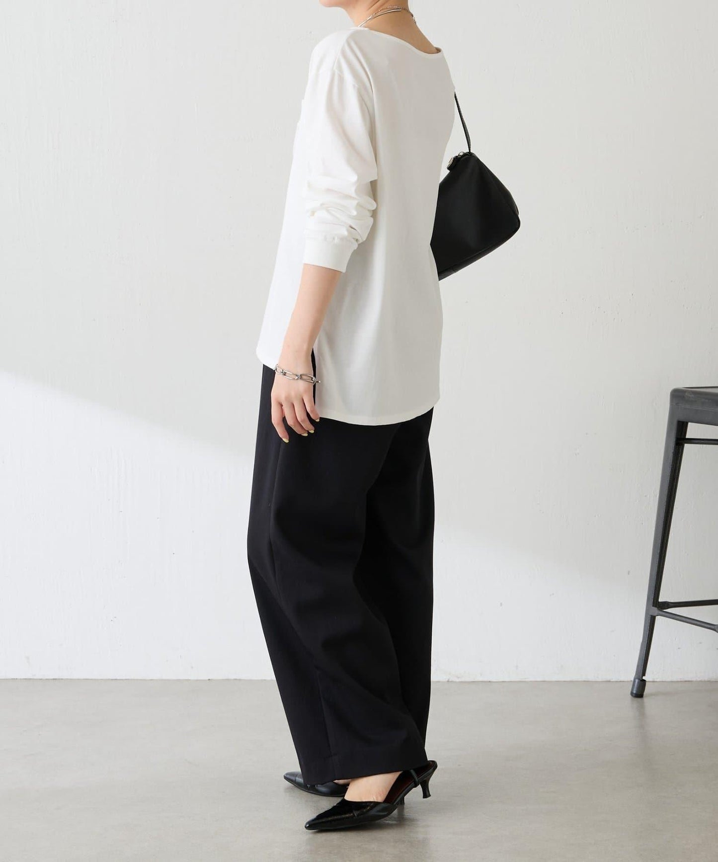 亮片字母長袖T恤/疊穿單品