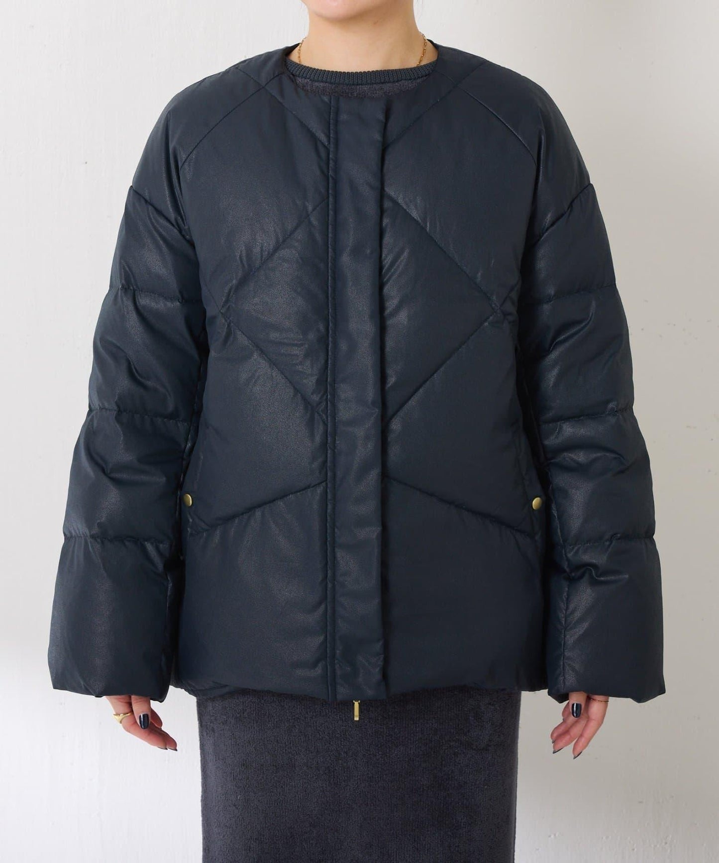 【輕量外套】輕質壓花無領羽絨服