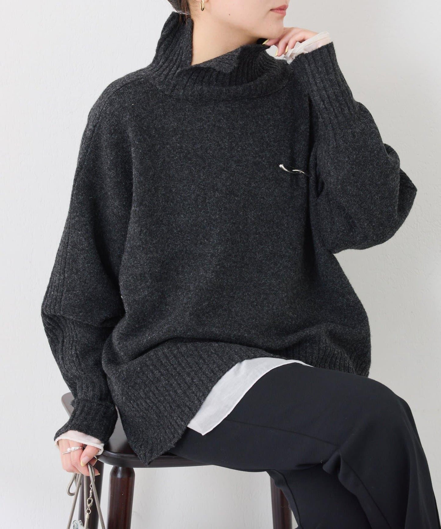 【可水洗針織】羊毛混紡開叉高領針織衫