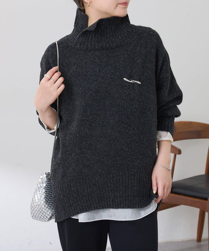 【可水洗針織】羊毛混紡開叉高領針織衫