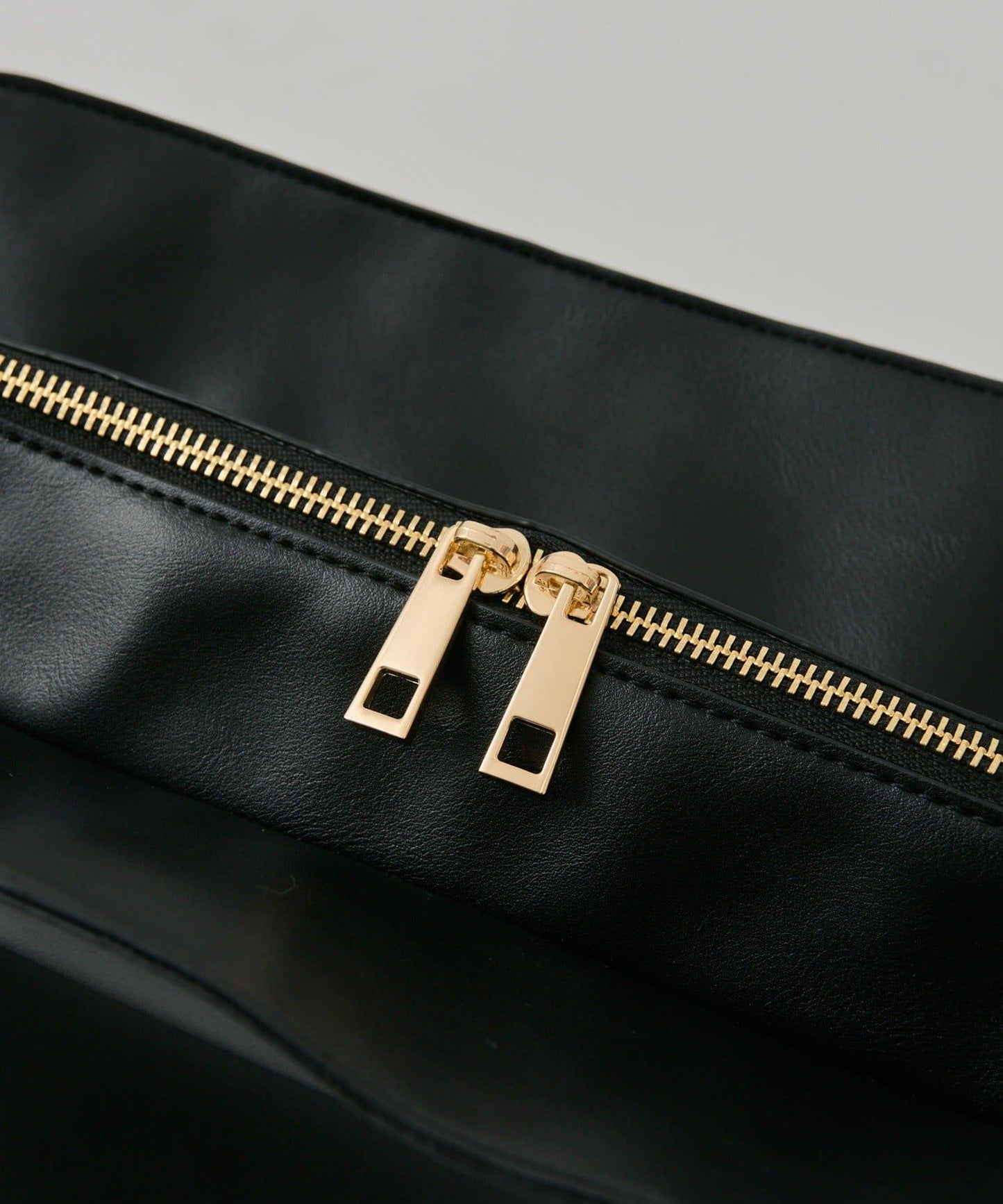 【@sktnnm企畫】拼接線條波士頓包