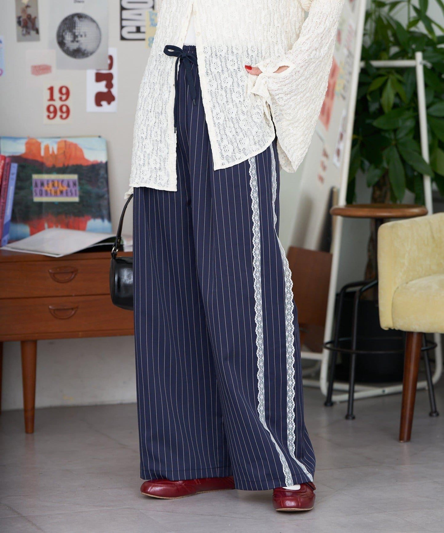 【neutral】細條紋蕾絲休閒西裝褲