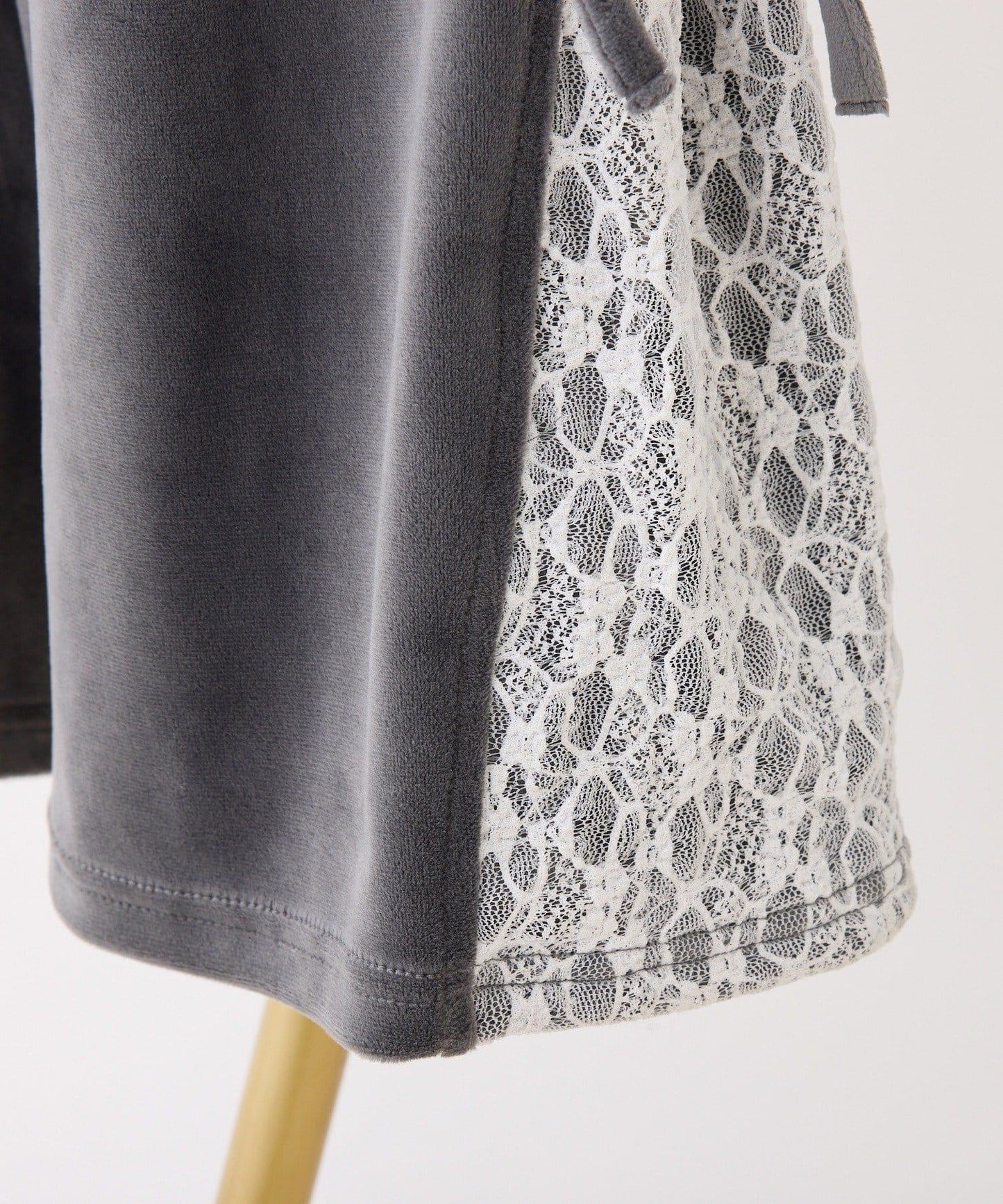 【可成套搭配】側邊蕾絲天鵝絨蝴蝶結長褲