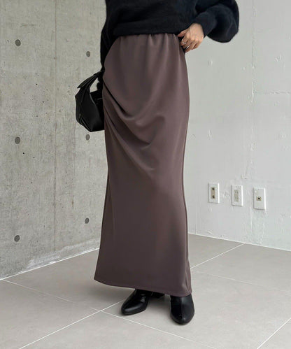 剪裁垂墜半身裙