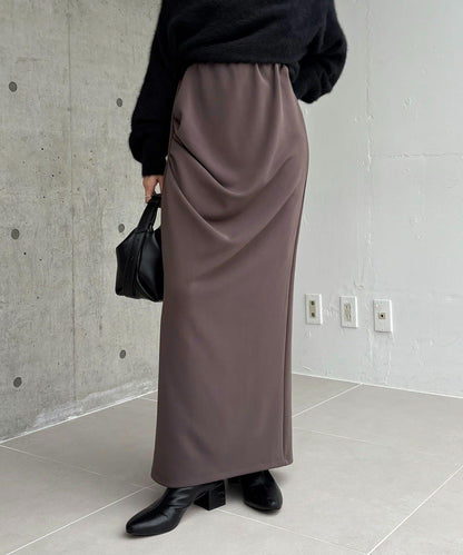 剪裁垂墜半身裙