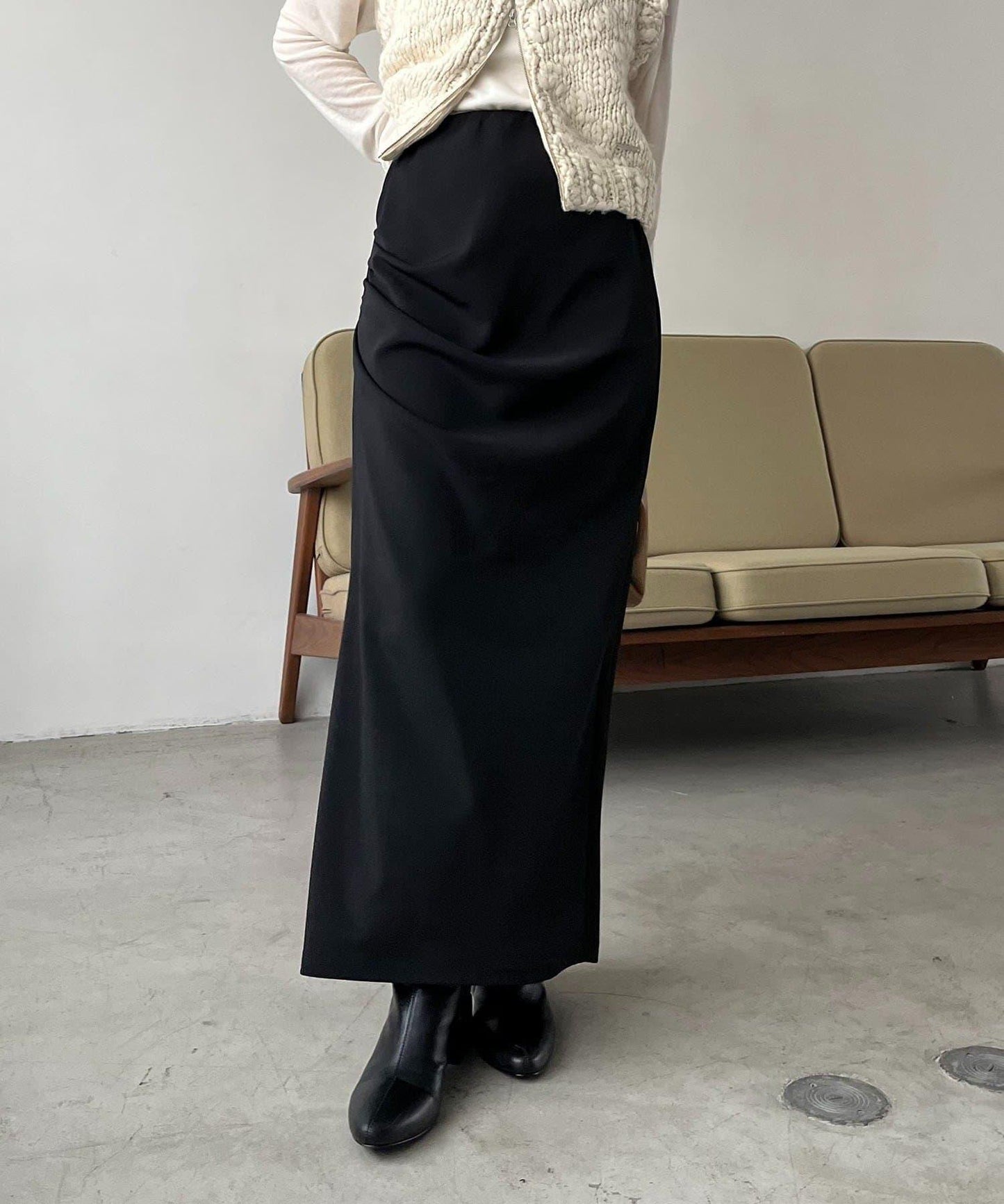 剪裁垂墜半身裙