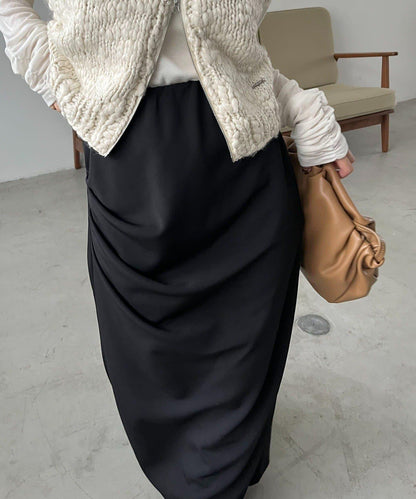 剪裁垂墜半身裙