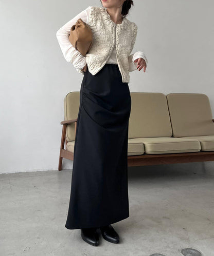 剪裁垂墜半身裙