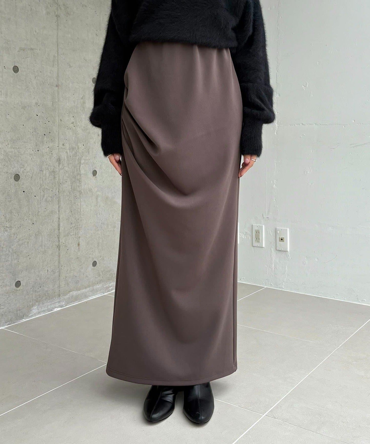 剪裁垂墜半身裙