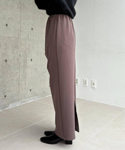 剪裁垂墜半身裙