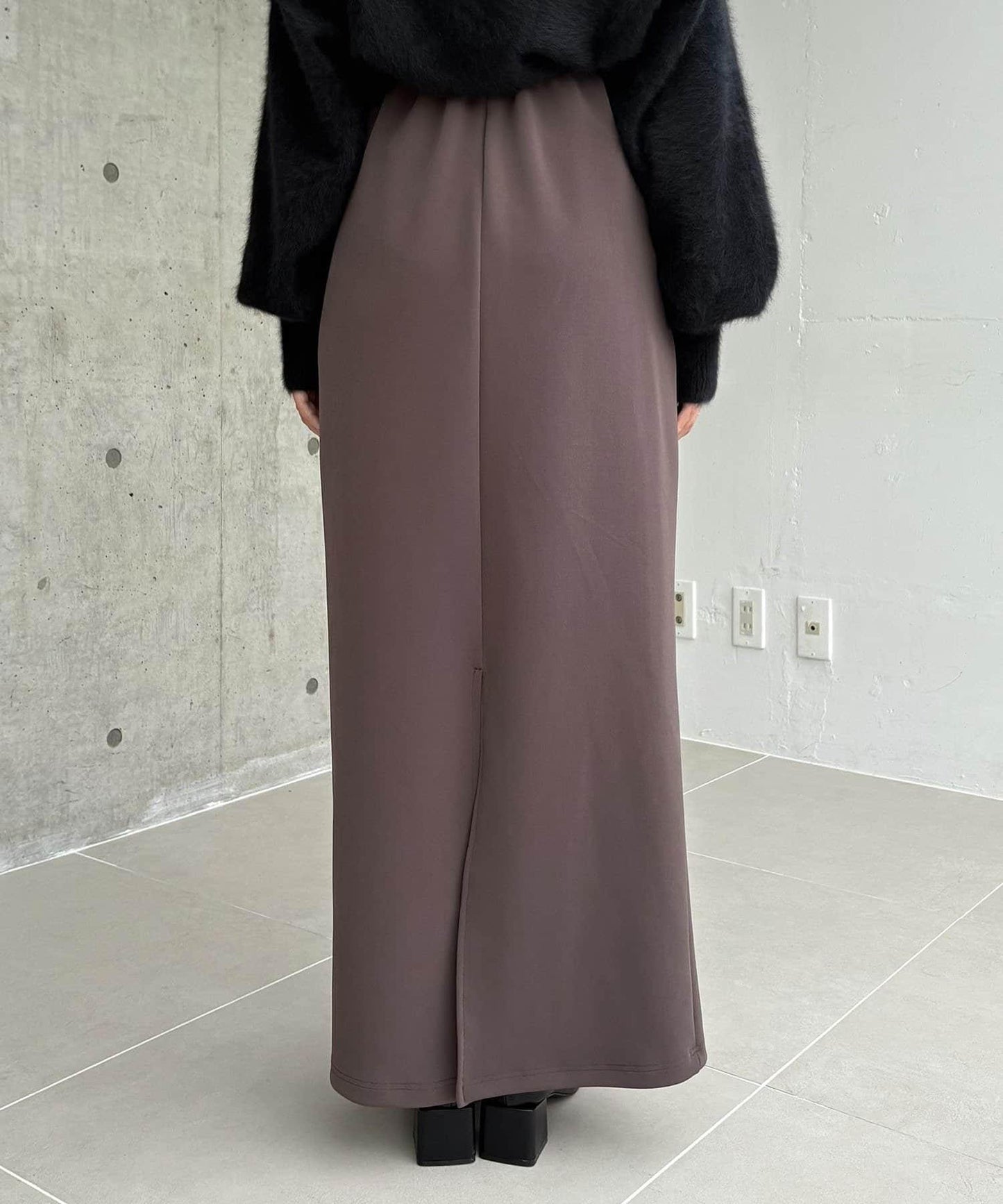 剪裁垂墜半身裙