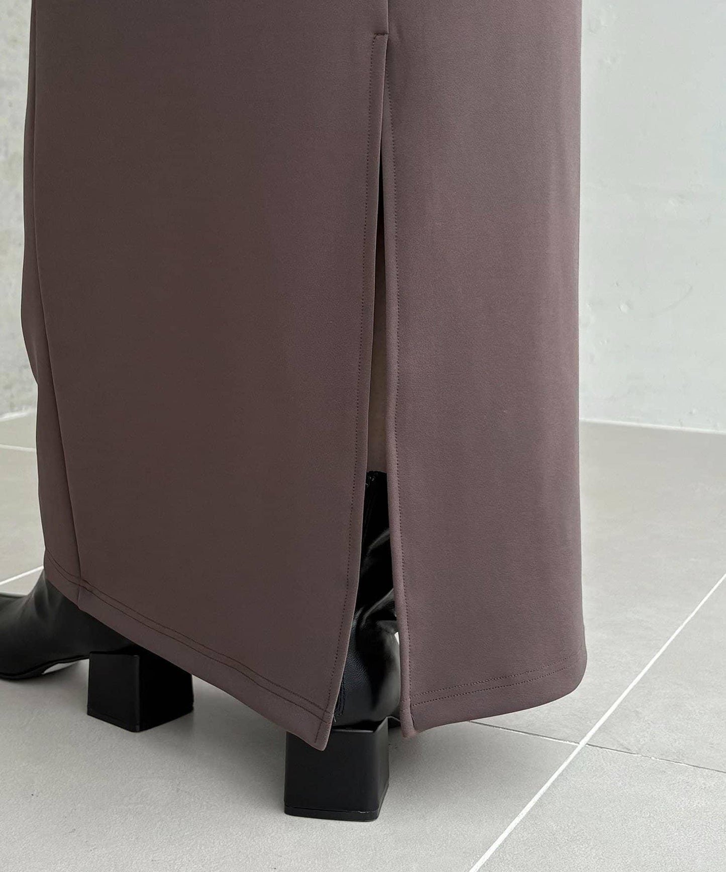 剪裁垂墜半身裙