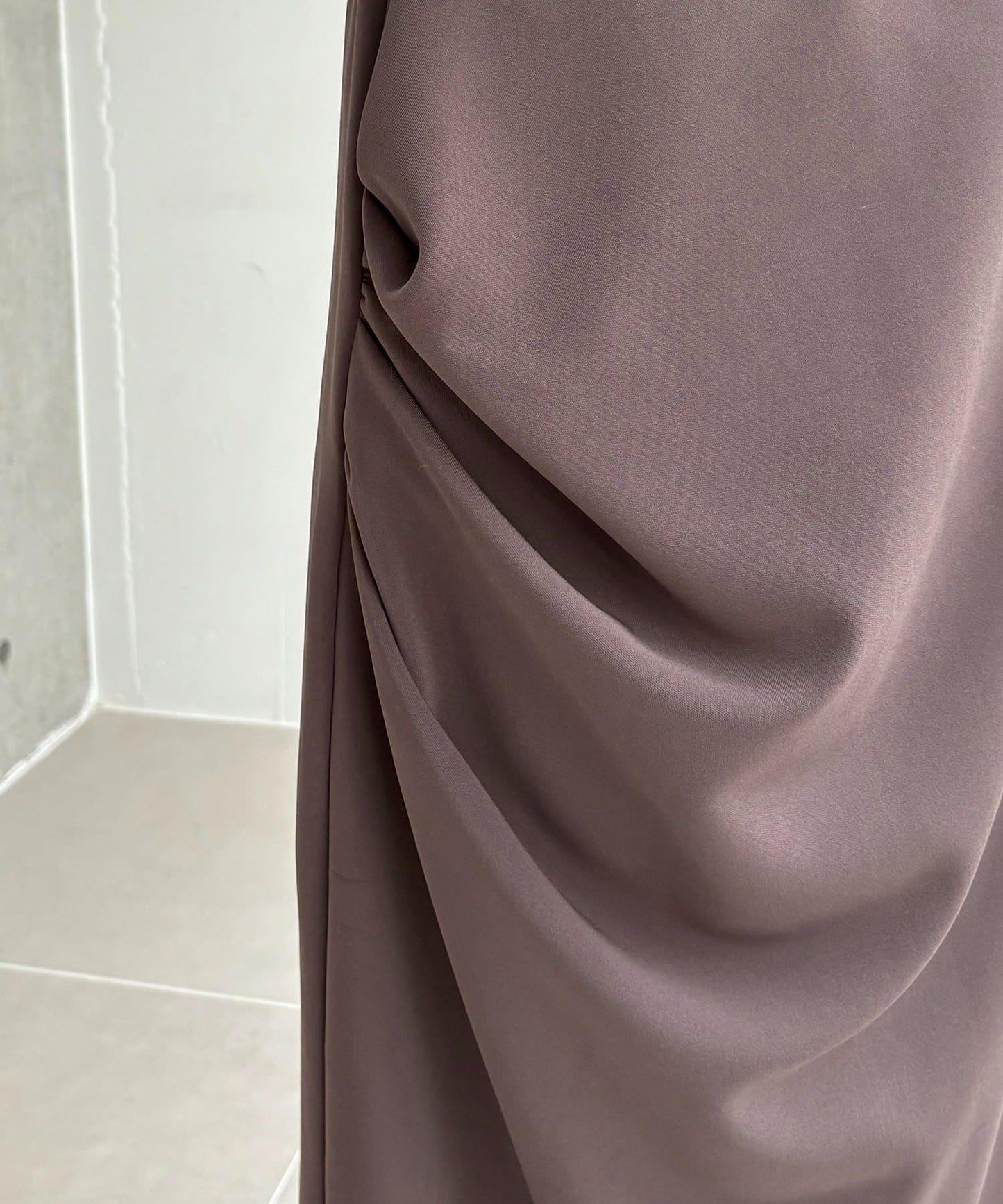 剪裁垂墜半身裙