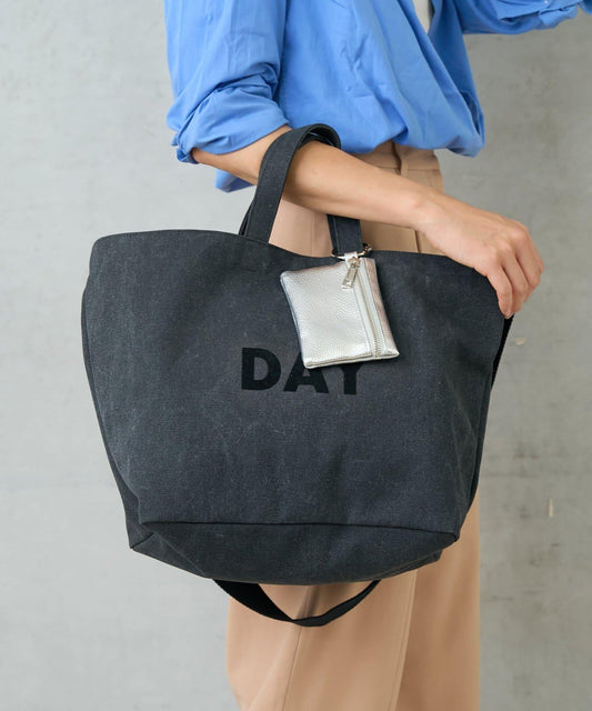 帆布植絨字母托特包