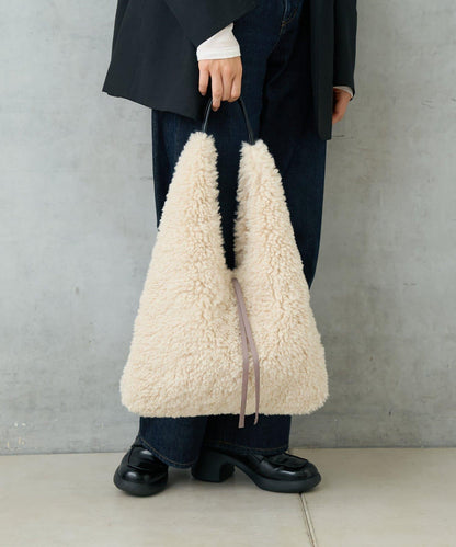 仿羊羔絨三角形包