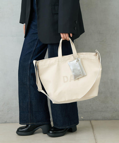 帆布植絨字母托特包