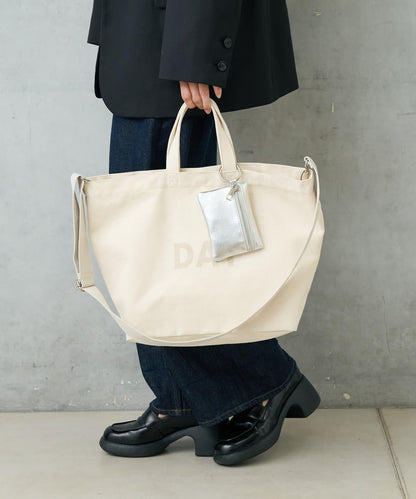 帆布植絨字母托特包