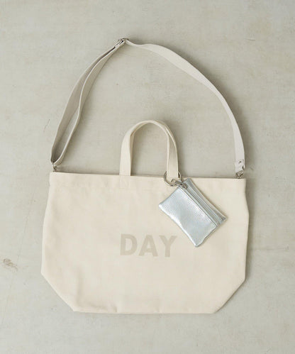 帆布植絨字母托特包