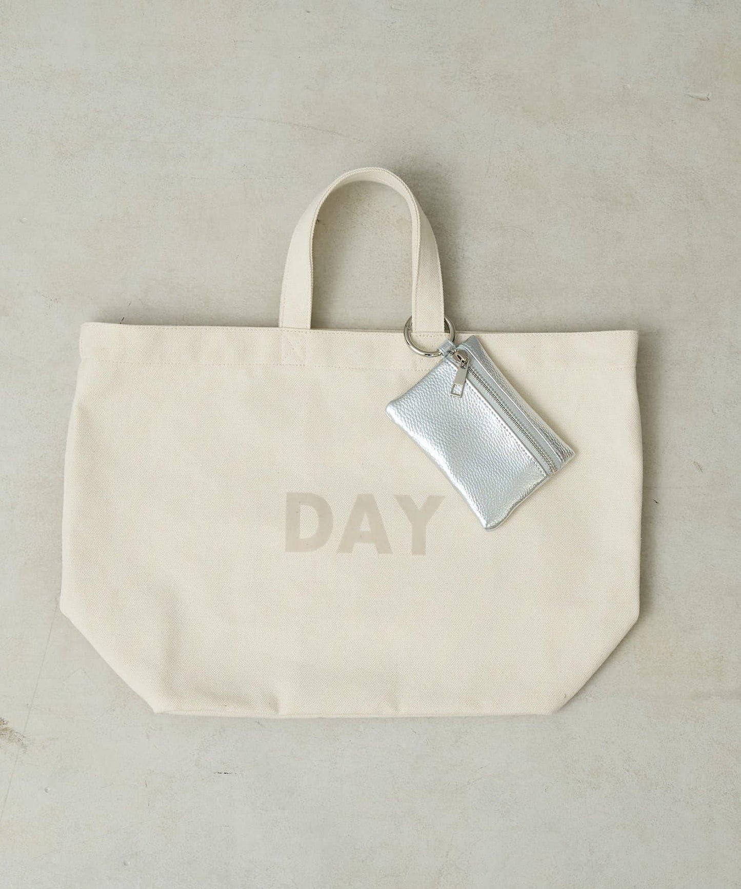 帆布植絨字母托特包